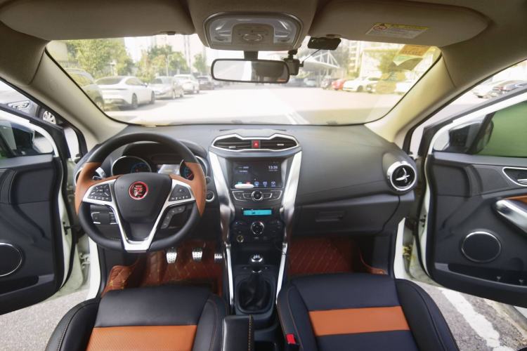 Used BYD Yuan 2016 1.5L Manual Luxury Model
