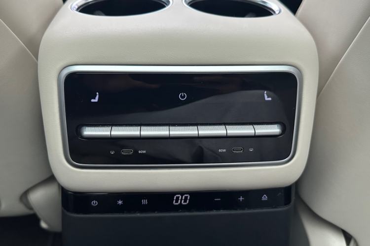 Used Li Auto L9 2022 Max model