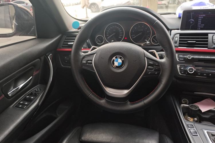 Used BMW 3 Series 2013 320i Sport Design Package
