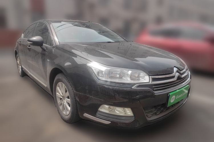 Used Citroen C5 2014 1.6T Automatic Luxury Model Front Right 45 Deg