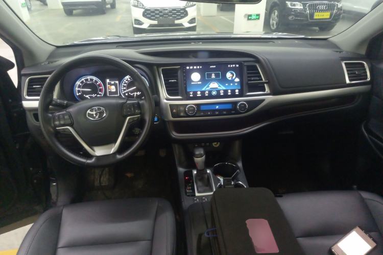 Used Toyota Highlander 2018 2.0T Four-Wheel Drive Luxury Version 7 Seats China VI Standard