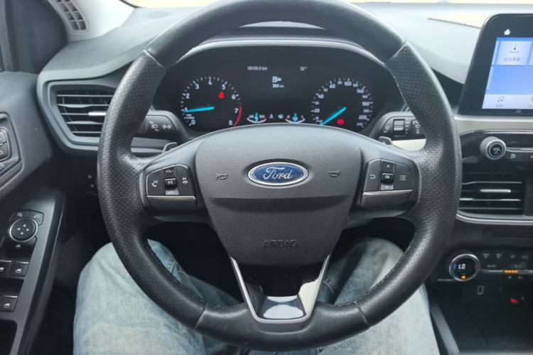 Used Ford Focus 2019 Sedan EcoBoost 180 Automatic Trend Edition