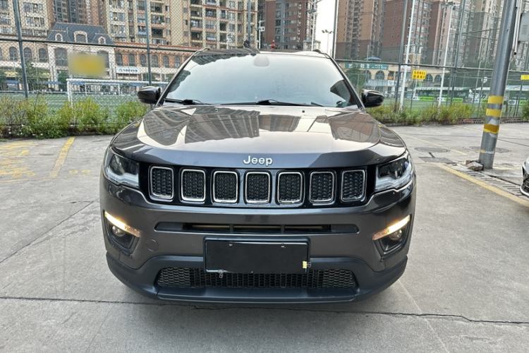 Used Jeep Compass 2017 200T Automatic Family Edition
