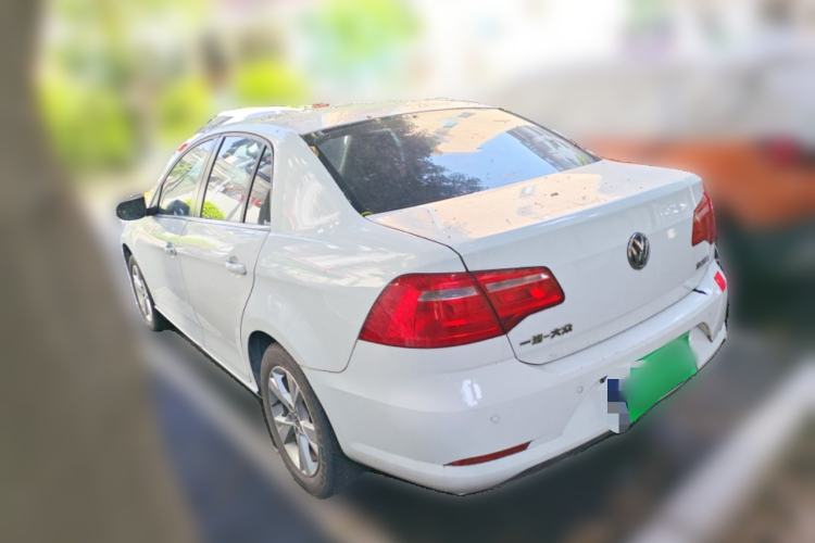 Used Volkswagen Bora 2014 1.6L Manual Comfort Model Rear Left 45 Deg