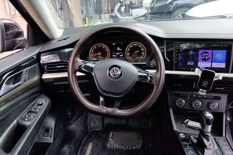 Used Volkswagen Passat 2019 280TSI Business Edition China VI Steering Wheel