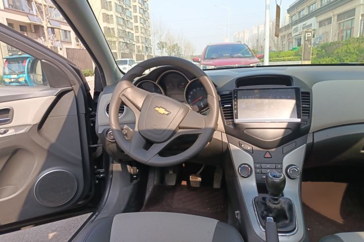 Used Chevrolet Cruze 2013 1.6L SE MT
