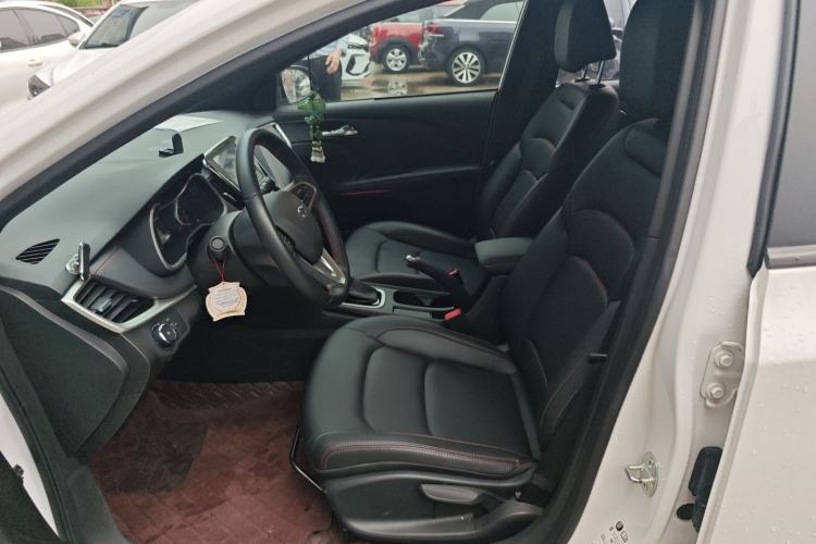 Used Chevrolet Monza 2020 Light Hybrid RS 330T Automatic Comfort Edition Left Front Seat