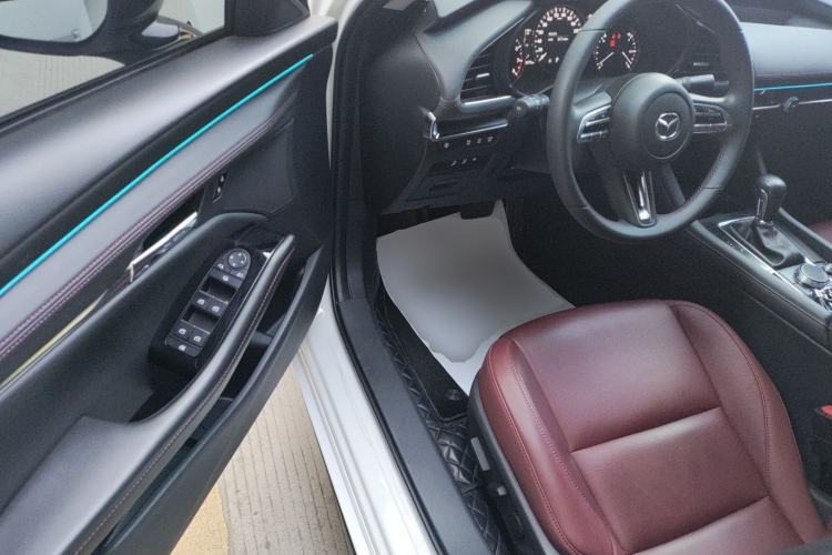 Used Mazda 3 Axela 2023 2.0L Automatic ZhiZhen Edition
