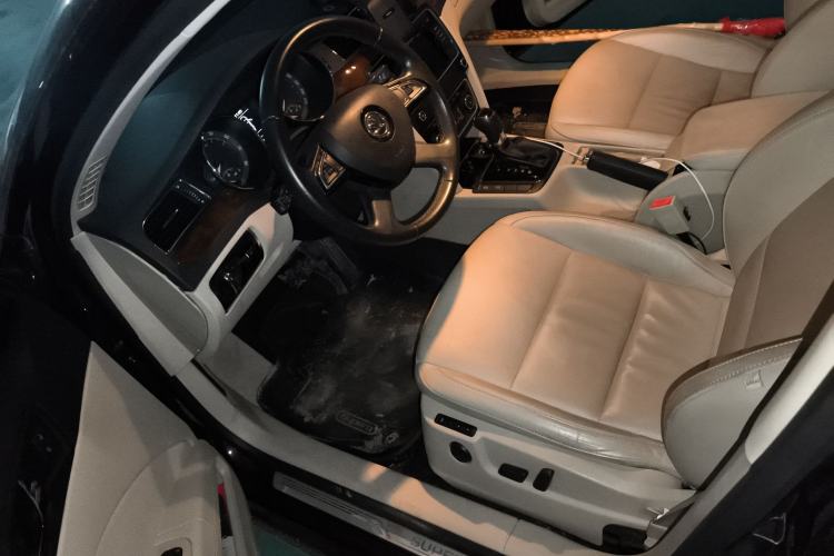 Used Skoda Superb 2013 1.8TSI Automatic Yashi Edition