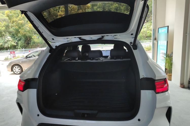 Used BYD Song PLUS New Energy 2025 DM-i 112KM Prestige Model Trunk