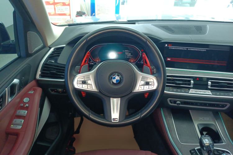 Used BMW X5 2022 Restyled xDrive 30Li Luxury Version M Sport Package
