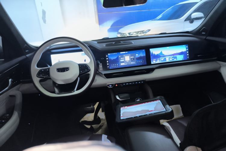 Used Geely Auto Monjaro L 2021 2.0TD DCT EVO Two-Wheel Drive Smart Luxury Version
