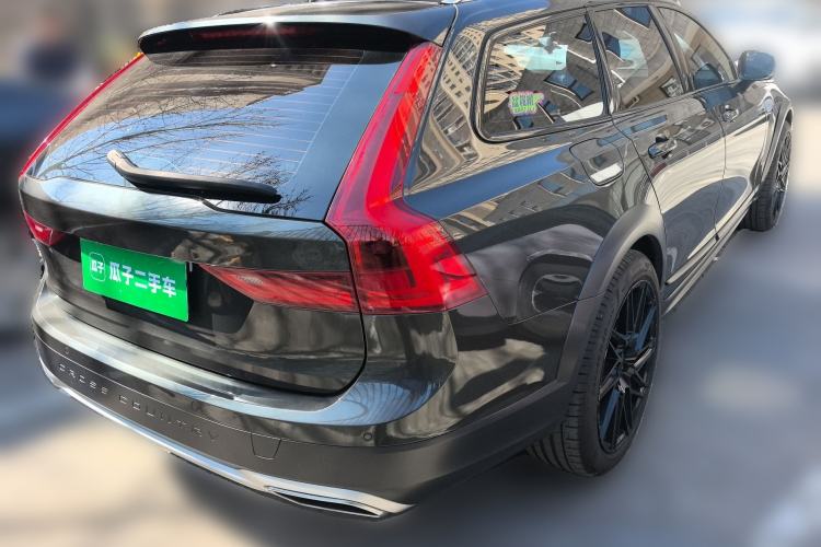 Used Volvo V90 2020 Facelifted Cross Country T5 AWD Zhiyuan Edition