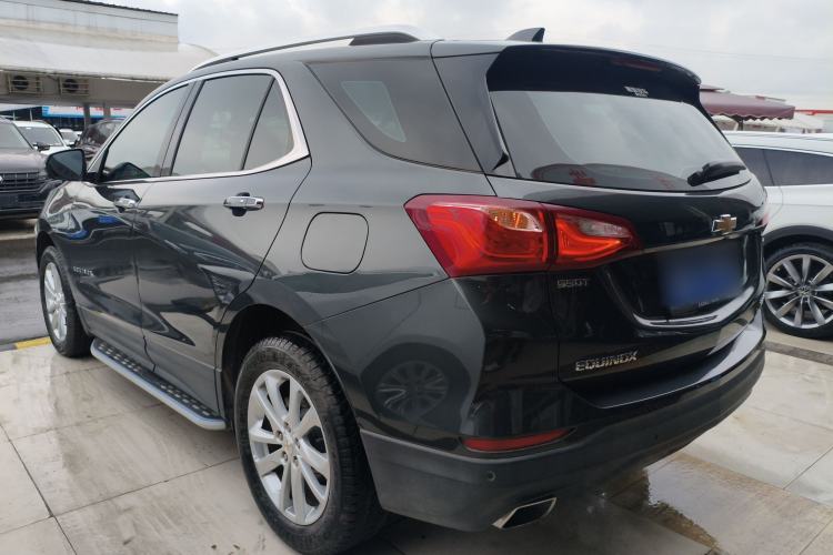 Used Chevrolet Equinox 2017 550T Automatic All-Wheel-Drive Top-Tier Version Rear Left 45 Deg
