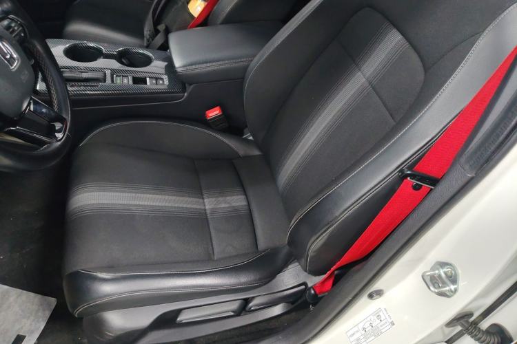 Used Honda Civic 2022 240TURBO CVT Dynamic Edition Left Front Seat