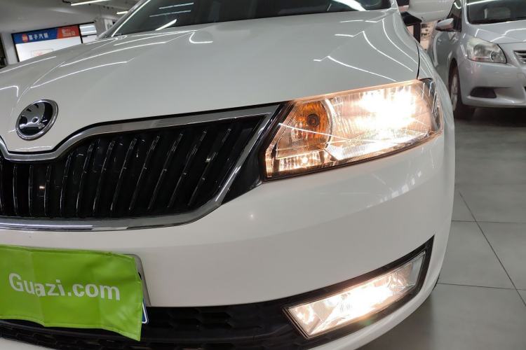 Used Skoda Rapid Spaceback 2016 Revised 1.6L Automatic Chuanxing Version