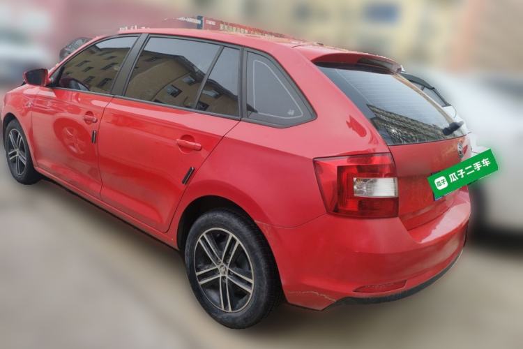 Used Skoda Rapid Spaceback 2014 1.6L Automatic Enjoyment Edition