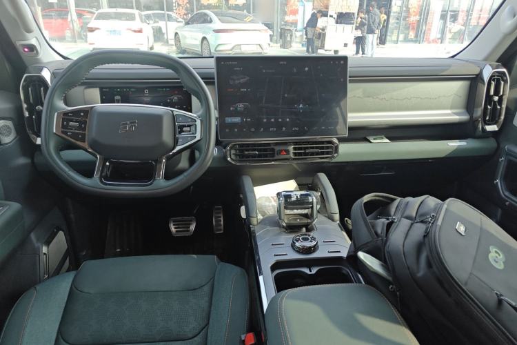 Used JETOUR Shanhai Traveler C-DM 2024 C-DM 129KM Linye Edition Center Console