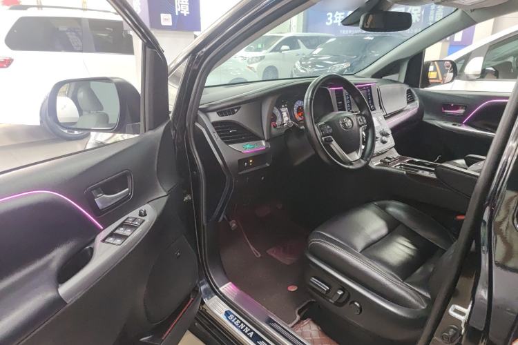 Used Toyota Sienna (Parallel Import) 2018 3.5L Four-Wheel Drive SE Version 7 Seats U.S. Specification
