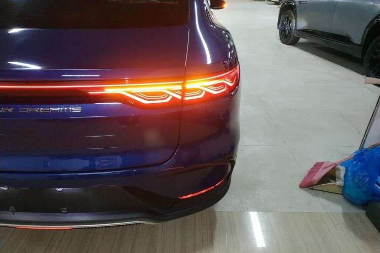 Used BYD Han 2022 EV Genesis Edition 610KM All-Wheel Drive Premium Model
