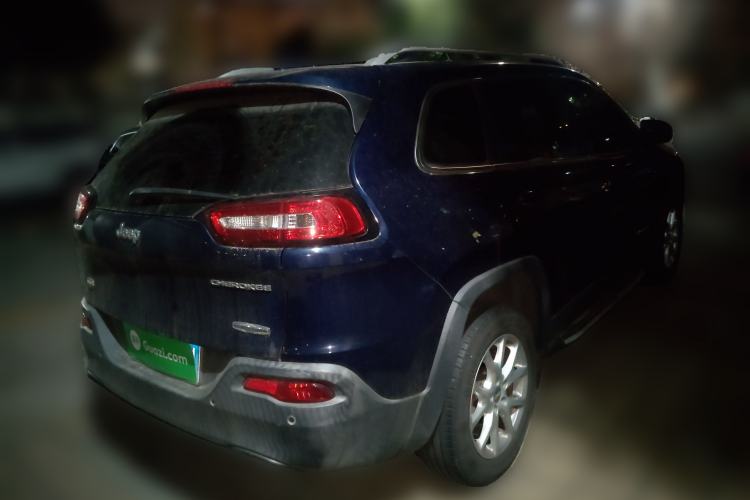 Used Jeep Cherokee 2016 2.0L Superior Edition
