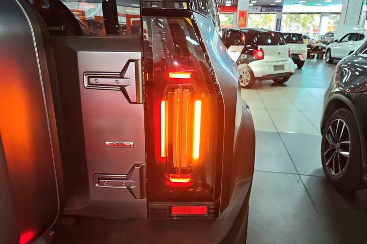 Used JETOUR Traveler 2023 2.0T All-Wheel-Drive CrossPRO