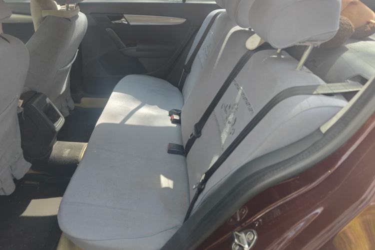 Used Volkswagen Lavida 2013 1.6L Manual Fashion Edition Left Rear Seat