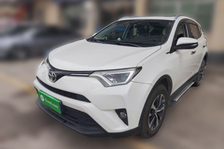 Used Toyota RAV4 2019 2.0L CVT Two-Wheel Drive Pioneer Edition China V Standard