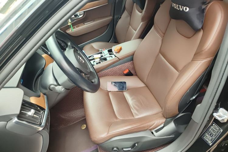 Used Volvo S90 New Energy 2022 T8 eDrive Hybrid Luxury Edition Left Front Seat