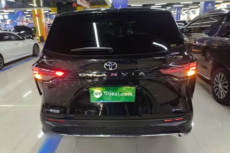 Used Toyota Granvia 2024 2.5L Hybrid Comfort Edition