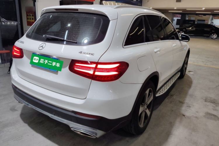 Used Mercedes-Benz GLC 2016 GLC 300 4MATIC Dynamic Model
