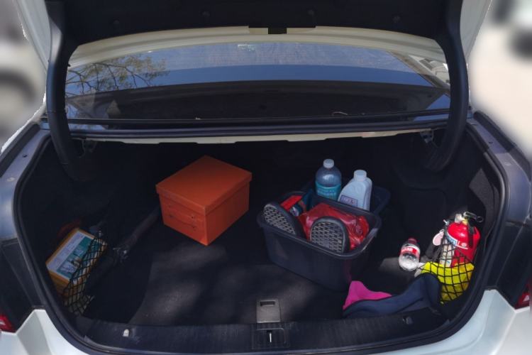 Used Mercedes-Benz E-Class 2015 E 260 L Sport & Fashion Model