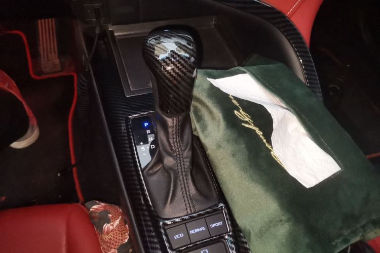 Used Toyota Camry 2019 2.5S FENGSHANG Version China VI Standard Gear Lever