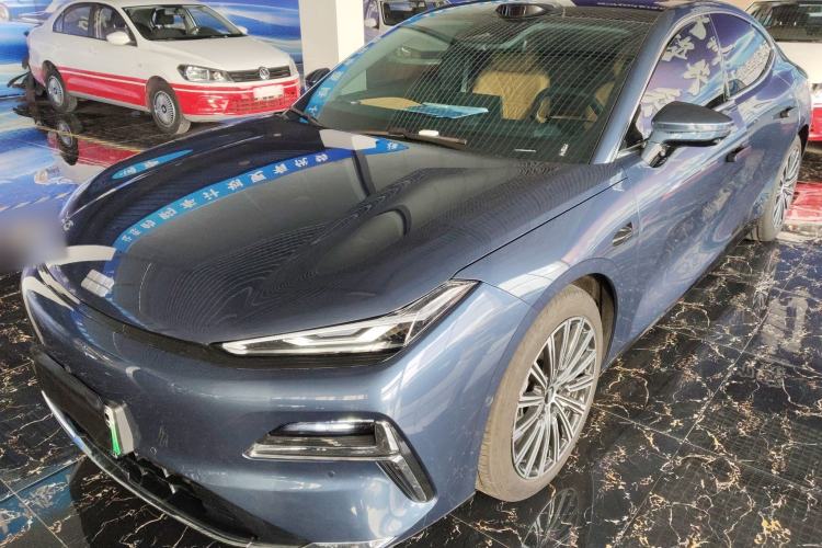 Used Geely Galaxy 8 2025 130km EM-P Starship Edition