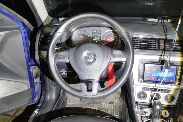 Used Volkswagen Gran Lavida 2013 1.4 TSI Automatic Luxury Model
