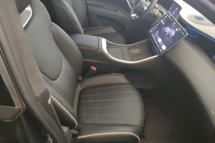 Used Avatr 11 2022 Long-Range Dual-Motor Luxury Edition 5 Seats