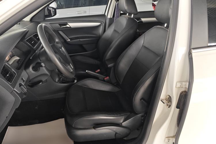 Used Volkswagen Gran Lavida 2015 1.6L Automatic Comfort Edition