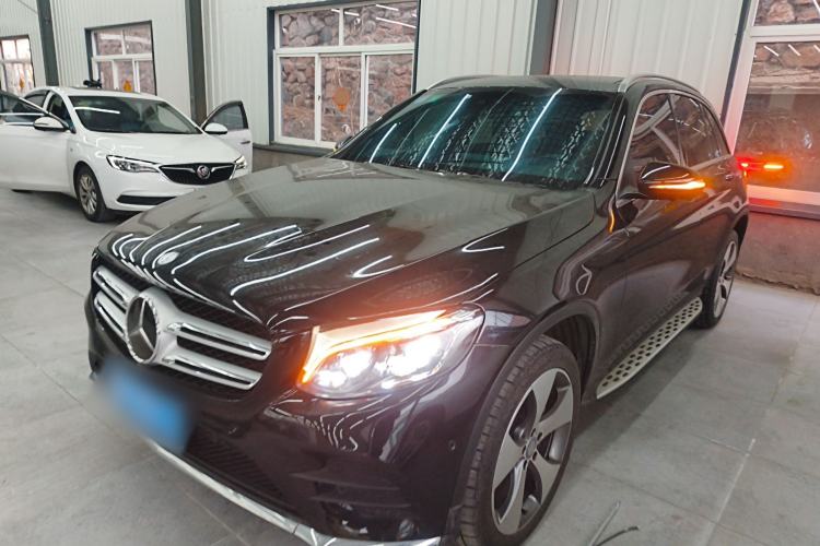 Used Mercedes-Benz GLC 2017 GLC 300 4MATIC Luxury Model