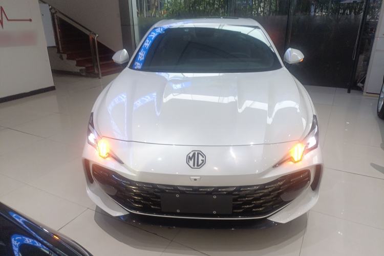 Used MG 7 2023 1.5T DCT Luxurious Supreme Edition