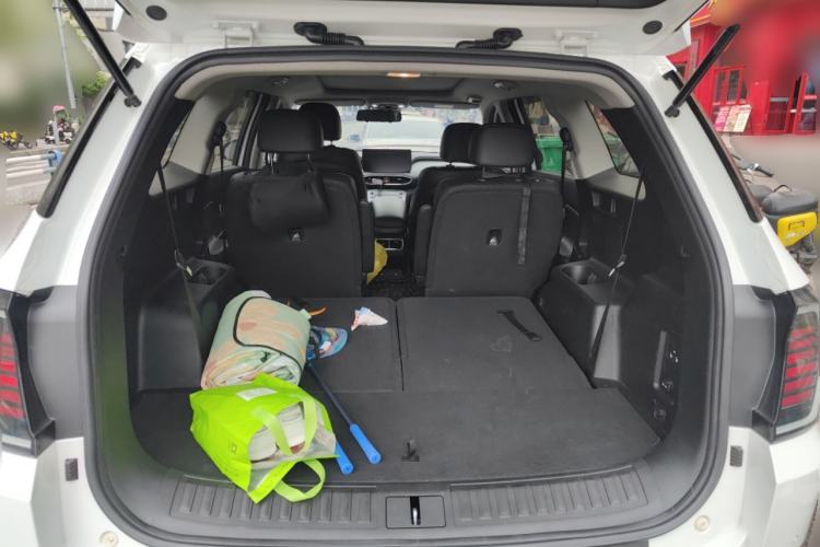 Used Hyundai Santa Fe 2023 Traveler 380T GDi Automatic All-Wheel Drive GLX HTRAC Elite Edition Trunk