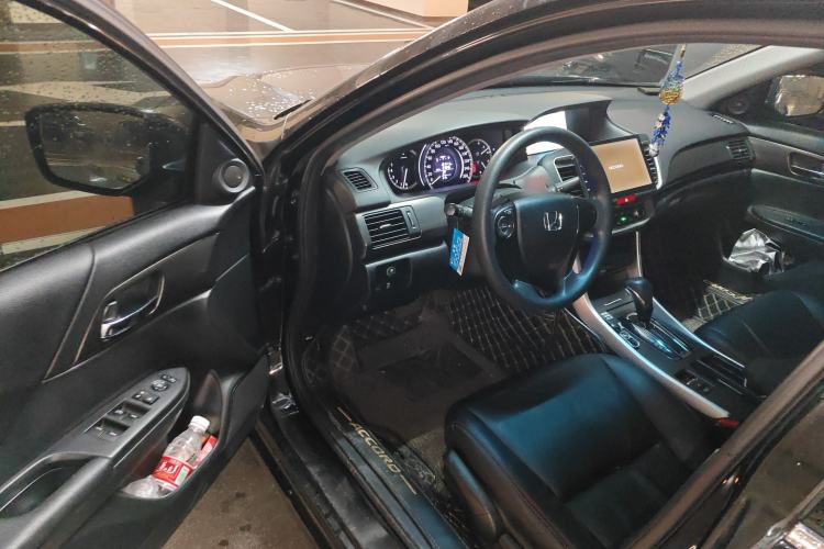 Used Honda Accord 2015 2.0L LX Comfort Edition