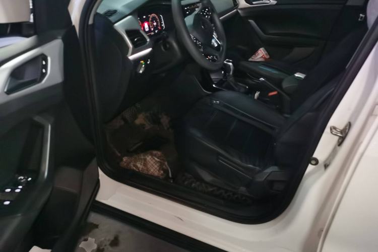 Used Volkswagen Tacqua 2021 1.5L Automatic 30th Anniversary Edition Driver Seat