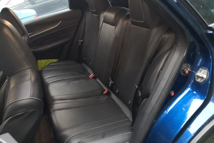 Used Venucia V 2021 260T Idol Edition