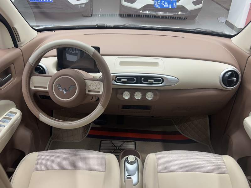 Used Wuling Hongguang MINIEV 2025 Four-Door Version Advanced Edition — 9