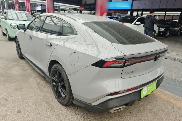 Used CHANGAN UNI-V 2024 1.5T Prestige Edition
