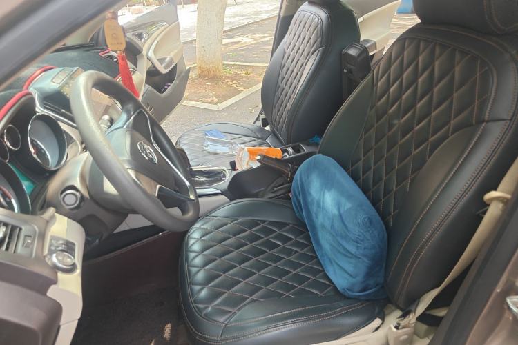 Used Buick Regal 2015 2.0L Leading Fashion Edition