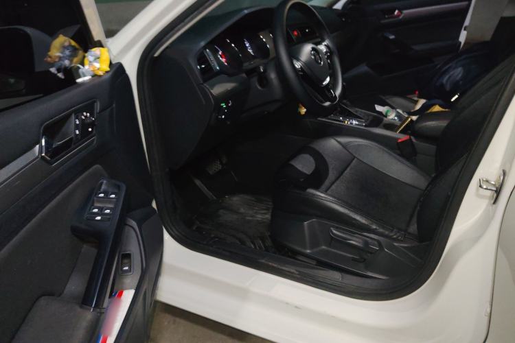 Used Volkswagen Lamando 2015 230TSI DSG Fashion Edition