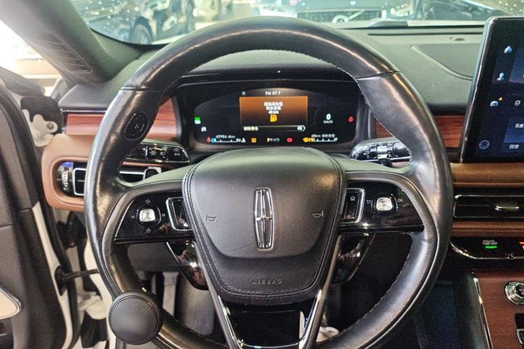 Used Lincoln Aviator 2021 3.0T V6 All-Wheel-Drive Executive Edition