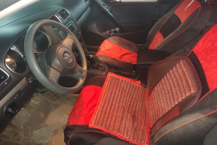 Used Volkswagen Golf 2012 1.6L Automatic Fashion Model