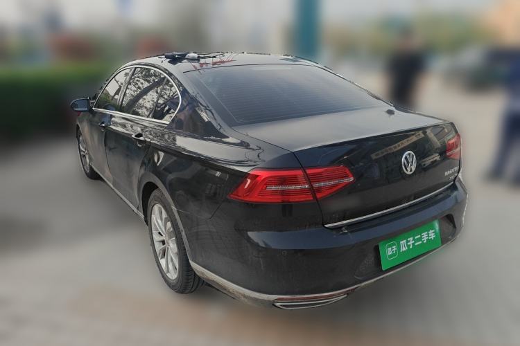 Used Volkswagen Magotan 2017 330TSI DSG Luxury Model Rear Left 45 Deg